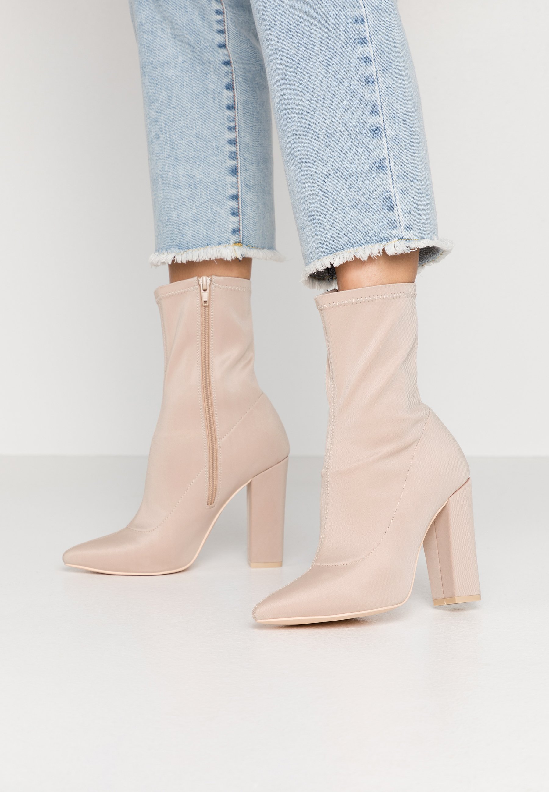 Nly by Nelly POINTY STRETCHY BOOT Enkellaarsjes met hoge Nly by Nelly SQUARED TOE BOOT Enkellaarsjes met hoge hak