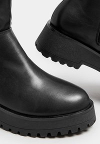 Yours Clothing CHUNKY IN WIDE FIT EXTRA - Platåstövlar - black