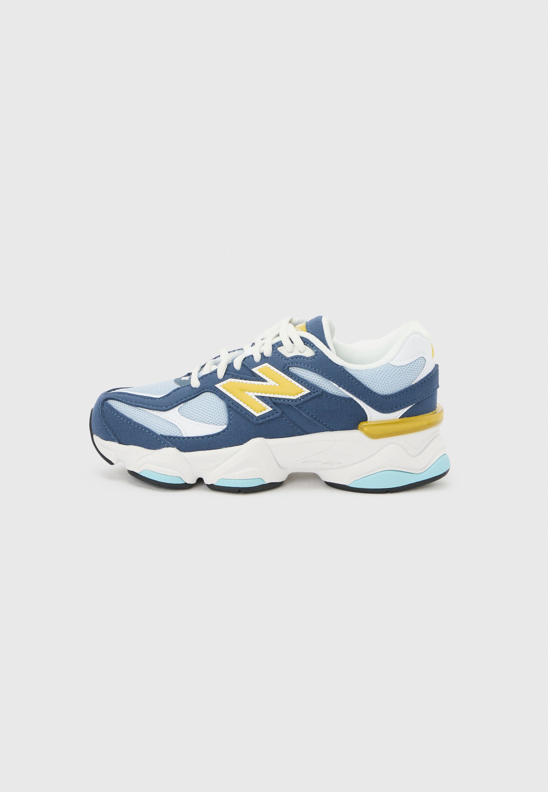 New Balance 9060 bleu vintage et jaune