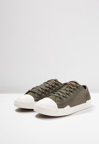 G-STAR Baskets basses - olive