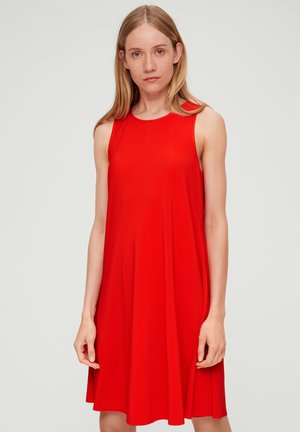 MIT PLISSEEFALTEN - Jerseykleid - dunkelorange