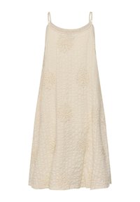 Robe sans manches de couleur crème avec de fines bretelles, tissu texturé et motifs floraux en relief dispersés sur toute la surface.