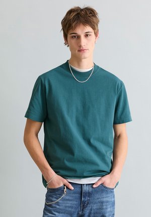 RELAXED AUS MITTELSCHWEREM - T-shirt basic - north sea