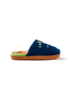 Chausson en suede bleu avec un accent vert sur le bord, semelle orange et détails brodés. Intérieur doux pour le confort.