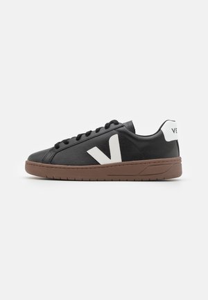 Veja URCA - Sneakers - black/white