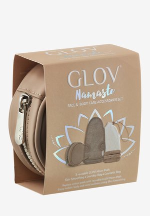 NAMASTE SET - Bath and body set - -