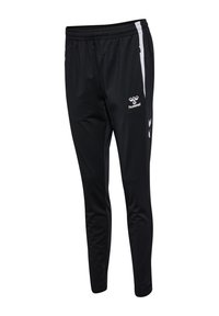 Pantalons de sport noirs en tissu lisse, avec une taille élastique, des bandes blanches sur les côtés et un logo sur le haut devant.