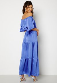Bubbleroom OFF SHOULDER SATIN MAXI DRESS - Maxi šaty - dark blue