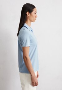 Marc O'Polo KURZARM SLIM MIT MIX-DETAILS - Poloshirt - smooth sky