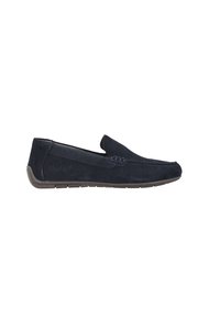 Navy Wildleder Slipper mit niedrigem Profil, glatter Textur, dekorativer Naht über dem Rist und einer braunen Gummisohle.