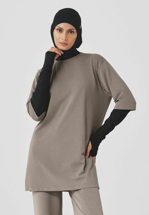ACTIVE MODEST - Longsleeve - mocha brown