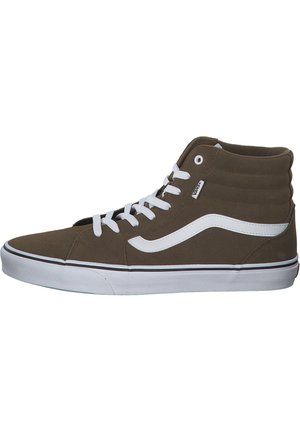Zapatilla alta de ante marrón con acentos en blanco, que cuenta con una suela de goma, un collar acolchado y un diseño clásico de cordones.