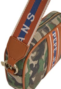 Pepe Jeans Torba preko tijela - thyme green