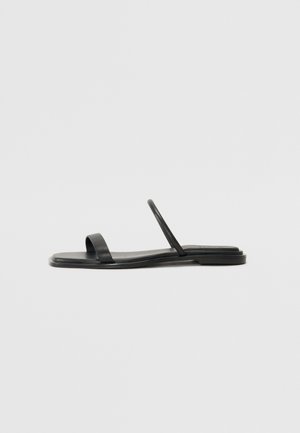 Slippers - black