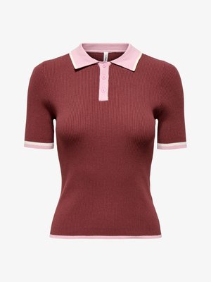 Gerippte kurzärmelige Polohemd in Kastanienbraun mit hellrosa Kragen, Knopfleiste sowie Ärmel- und Saumabschluss.
