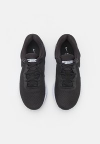 Nike Performance REACT MILER 3 - Sapatos para corrida em estrada - black/white/anthracite