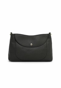 Borsa a tracolla nera in pelle con finitura texturizzata, pattina superiore curva e chiusura a scatto dorata. Presenta un delicato dettaglio di cucitura e un design elegante e semplice.
