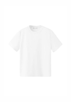 Effen wit T-shirt met korte mouwen en ronde hals, plat afgebeeld op een witte achtergrond met zichtbaar merklabel in de nek.