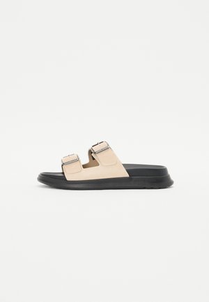Mules - beige