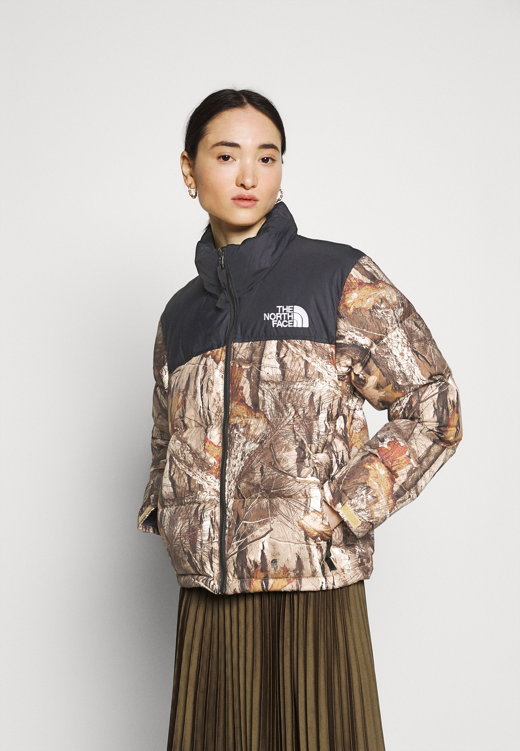 The North Face 1996 Retro Nuptse Jacket Down Jacket Kelp Tan Mottled Dark Green Zalando Co Uk