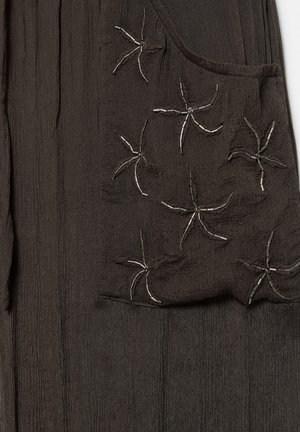 PULL&BEAR, WITH BEADING - SAROUEL TROUSERS - Trousers - brown