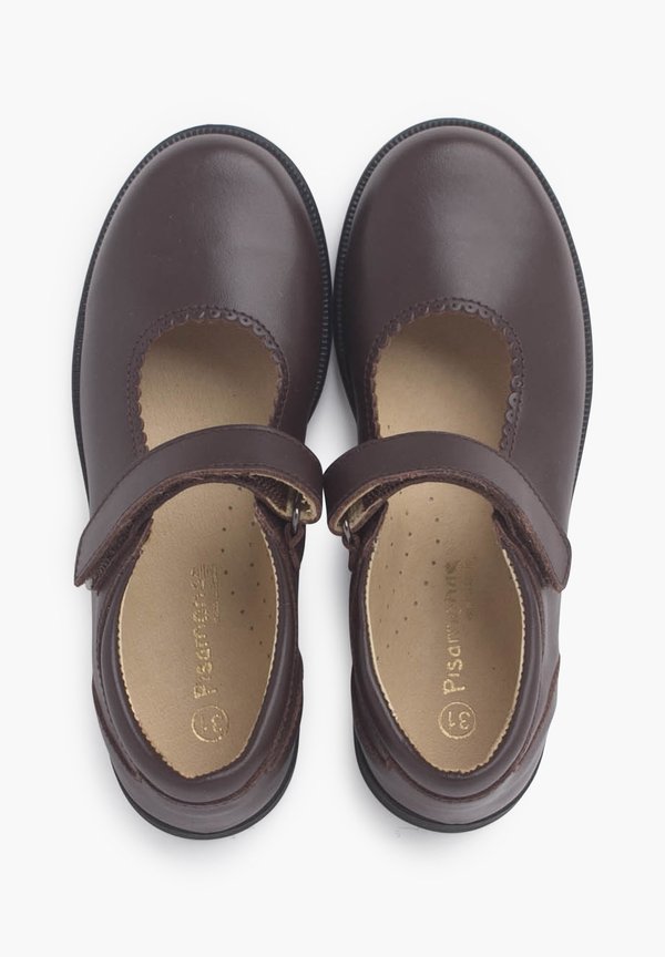 MERCEDITAS – Riemchenballerina – marrón