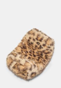 Faux fur leopard-print pouch with a soft texture, featuring a rounded shape and brown spots on a beige background.