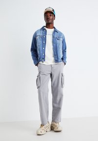 Only & Sons ONSJUST BOX JACKET - Giacca di jeans - light blue denim