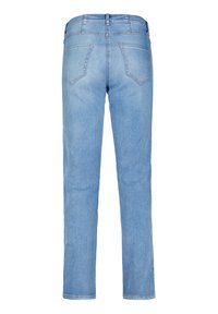 Lichtblauwe denim jeans met een rechte pijp, voorzien van twee achterzakken en minimale stiksels. De tailleband is standaard met een gladde afwerking.