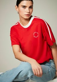 Next Tricou cu imprimeu - red