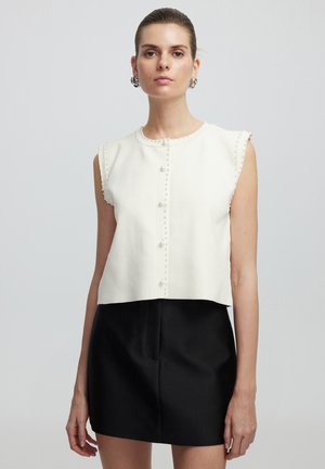 REGULAR FIT WITH FAUX PEARL ACCESSORY - Chaleco - ecru