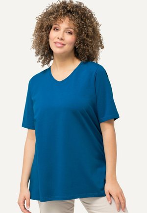 Turquoise V-hals T-shirt met korte mouwen. Gemaakt van zachte katoen, het heeft een relaxte pasvorm en een gladde textuur. Geen patronen of accenten.