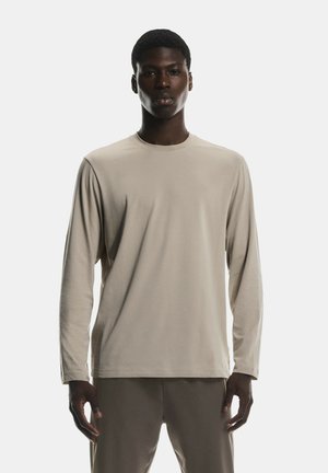 FOCUS LONG - Langarmshirt - desert