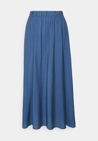 Longue jupe bleue avec une taille élastique et une texture de tissu légèrement brillante et fluide.