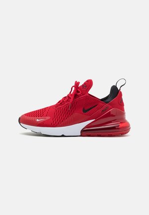 Zapatilla Nike Air Max 270 roja con detalles en negro, entresuela blanca, parte superior de malla transpirable y talón con amortiguación de aire visible sobre fondo blanco.