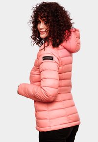 Pink puffer jacket with a hood, featuring quilted design, elastic cuffs, and a logo on the sleeve. Smooth texture with a fitted shape.