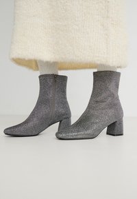 ONLBRIELLE 2 - Aulinukai - silver