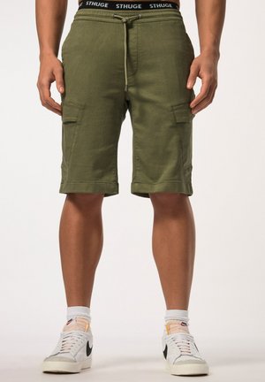 STHUGE Shorts - .