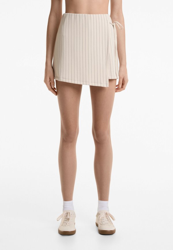 SOFT-TOUCH TIE - Shorts - stone