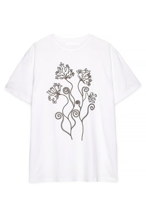 NA-KD, EMBROIDERED ROUND NECK - T-shirts print - offwhite print