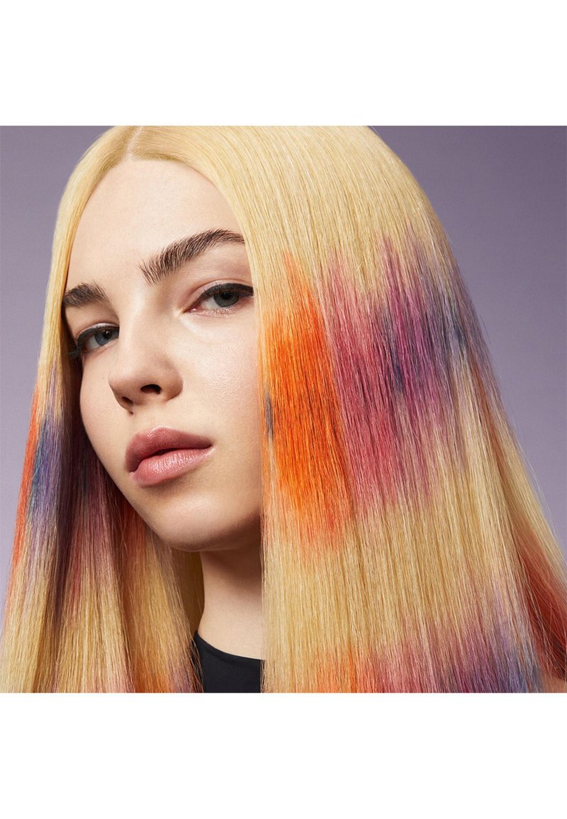 Damen Shampoo | Revlon Professional NUTRI COLOR™ FILTERS 3 IN 1 CREAM COLOR CARE AND SHINE SEMI PERMANENT Coloration 054 coral/o Damen Shampoo | Revlon Professional NUTRI COLOR™ FILTERS 3 IN 1 CREAM COLOR CARE AND SHINE SEMI PERMANENT Coloration 054 coral/o