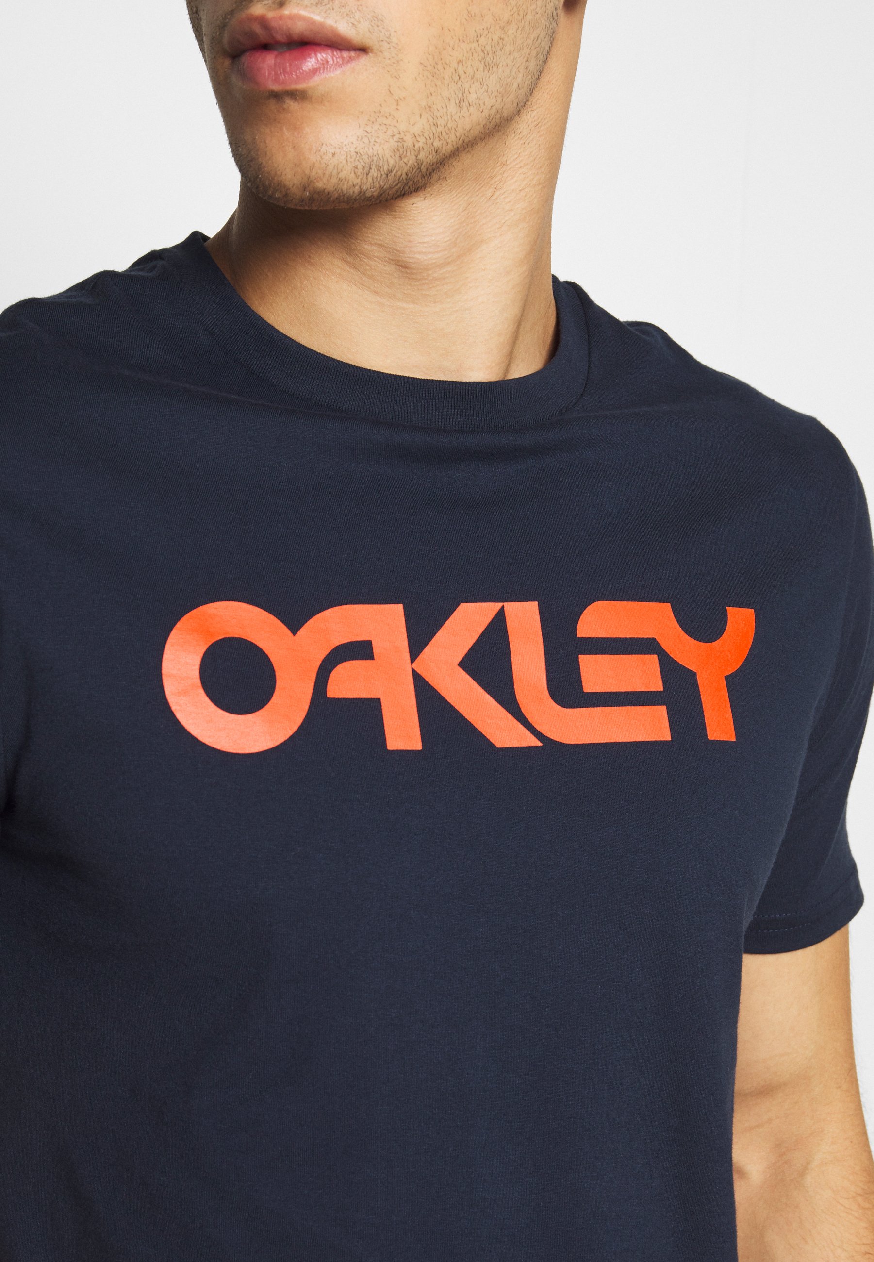 oakley t shirt uk