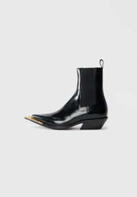 Klasiski puszābaki - black/gold-coloured