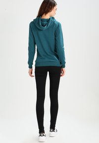 Urban Classics RAGLAN HIGH NECK  - Jersey con capucha - teal