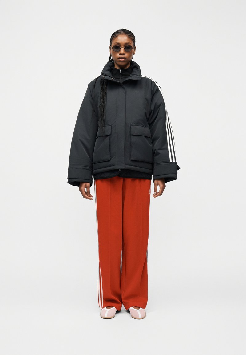 adidas Originals Zimní bunda - black