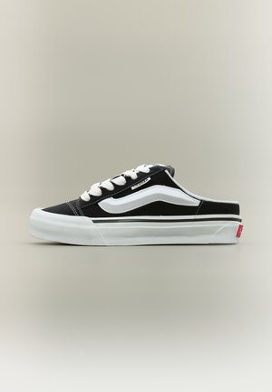 Vans, SZA LX KNU SKOOL MULE - Baskets basses - black/white
