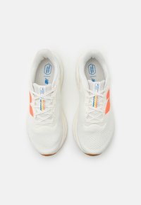 New Balance FRESH FOAM ARISHI V4 - Zapatillas running asfalto - sea salt