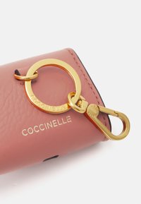 Coccinelle BEAT  - Muut asusteet - grenadine red
