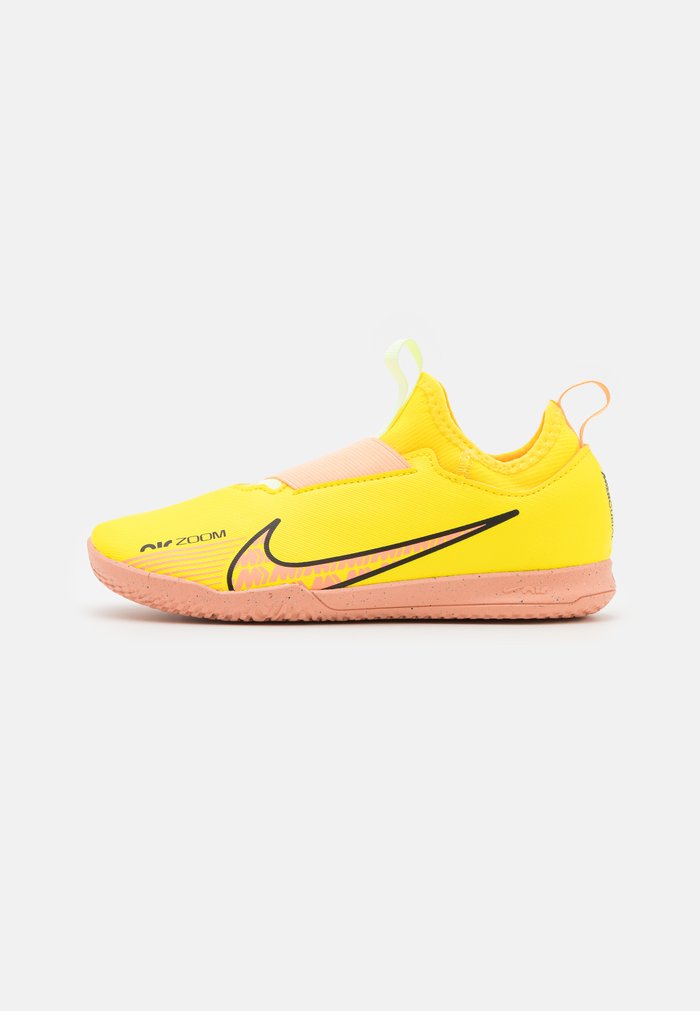 Nike JR ZOOM MERCURIAL VAPOR 15 ACADEMY UNISEX - Botines de fútbol sala - yellow strike/sunset glow/volt ice