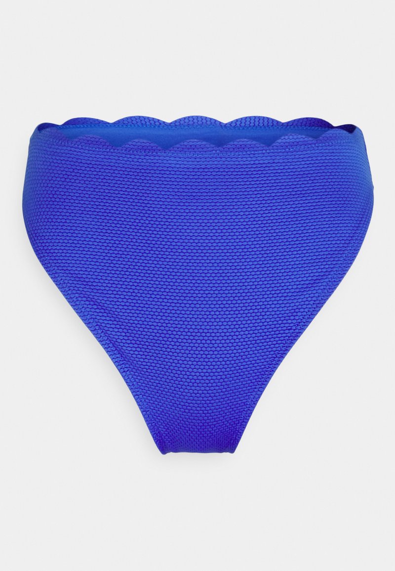 Fundo de biquíni de cintura alta em azul royal sólido. Tecido texturizado com um padrão de colmeia e borda superior em formato de onda. Acabamento suave.